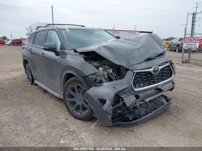 2022 TOYOTA HIGHLANDER VIN: 5TDCZRAH3NS116261