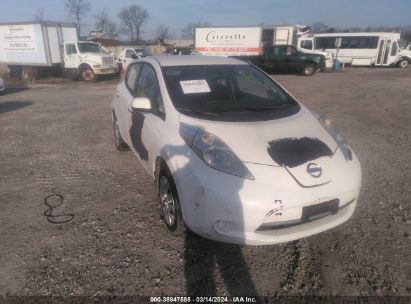 Wrecked deals nissan leaf