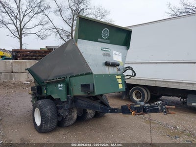 TURFCO TOP DRESSER CR-10 2011. Lot# 38993934. VIN P00654. Photo 1