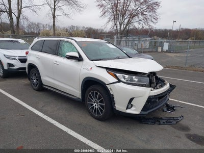 2018 TOYOTA HIGHLANDER VIN: 5TDJZRFH3JS846178