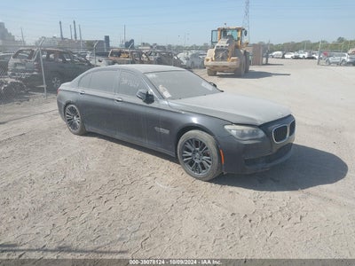 2013 BMW 750