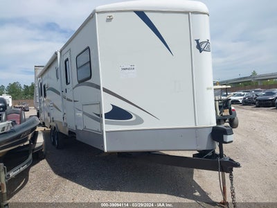 KEYSTONE VR1 2008. Lot# 39094114. VIN 4YDT319278V270109. Photo 1