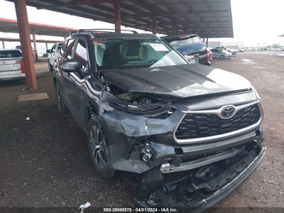 2023 TOYOTA HIGHLANDER XLE VIN: 5TDKDRAH1PS516008