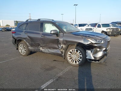 2022 TOYOTA HIGHLANDER VIN: 5TDFZRAH2NS122307