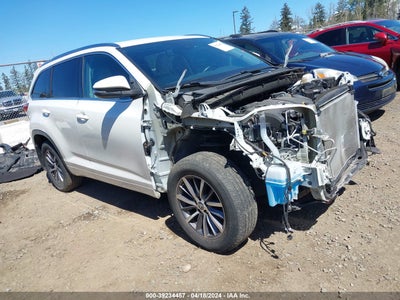 2018 TOYOTA HIGHLANDER VIN: 5TDJZRFH2JS549838