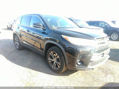 2019 TOYOTA HIGHLANDER VIN: 5TDBZRFH9KS743000