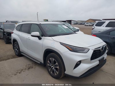 2022 TOYOTA HIGHLANDER VIN: 5TDGZRAH0NS559663