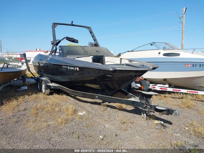 MALIBU AXIS A24 2017. Lot# 39291072. VIN AWRC1441I617. Photo 1