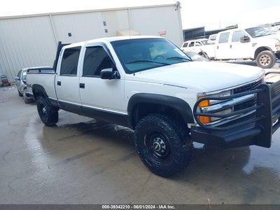 CHEVROLET C/K 2500 2000. Lot# 39342210. VIN 1GCGK23J6YF451192. Photo 1