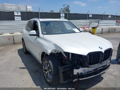2021 BMW X5 VIN: 5UXCR6C04M9F19573