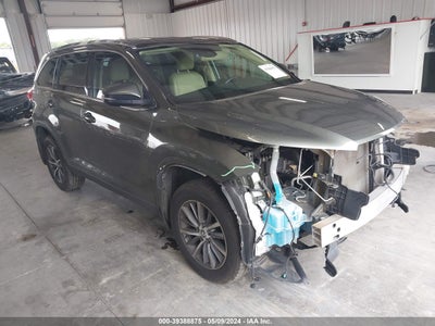 2019 TOYOTA HIGHLANDER VIN: 5TDJZRFH6KS952674