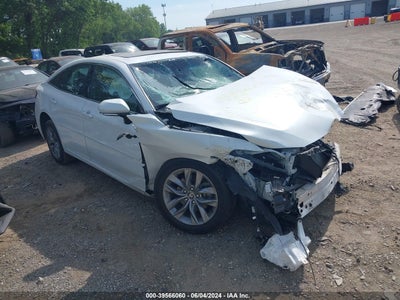 Image 1 of 2022 TOYOTA AVALON  salvage vehicle - Lot #39566060 at IAAI