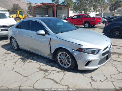 2019 MERCEDES-BENZ A 220 VIN: WDD3G4EB3KW011753