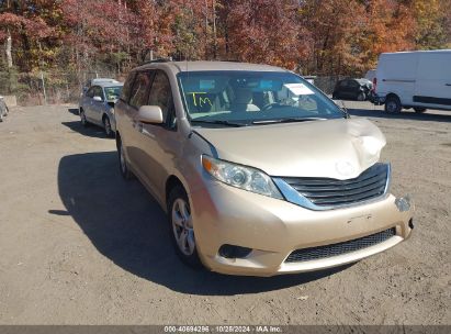 2012 fashion toyota sienna le v6