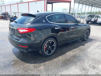 MASERATI LEVANTE