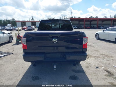 NISSAN TITAN