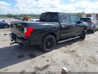 NISSAN TITAN