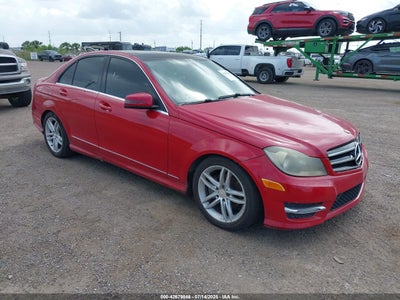 2014 MERCEDES-BENZ C CLASS VIN: WDDGF4HB8ER309511