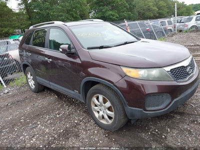 2011 KIA SORENTO VIN: 5XYKTDA26BG133463