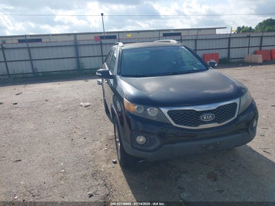 2011 KIA SORENTO VIN: 5XYKU4A21BG045126