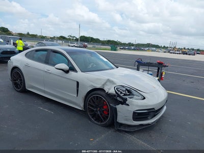 2021 Porsche Panamera