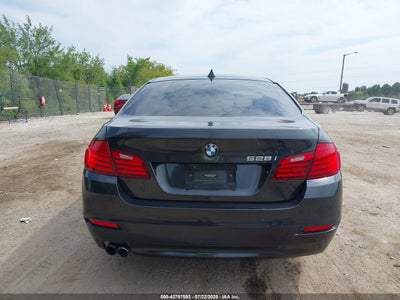 BMW 528I