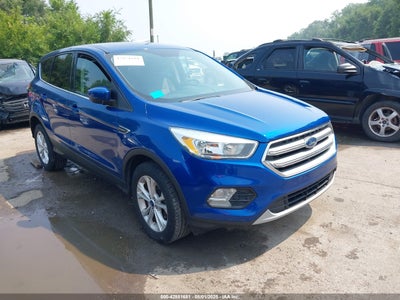 1FMCU0GD7HUE53185 Ford Escape 2017