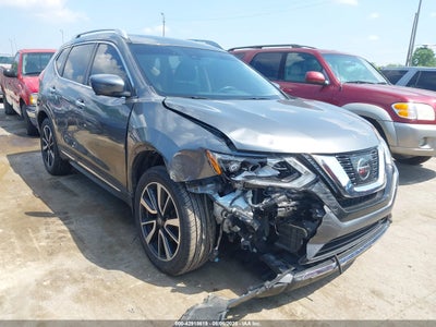 JN8AT2MV1HW022597 Nissan Rogue 2017