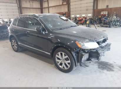 WVGEP9BP4ED008761 VOLKSWAGEN TOUAREG Photo 1