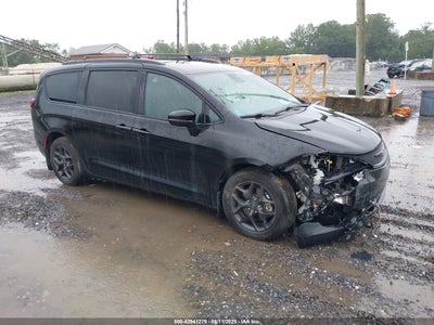 2C4RC1GG3LR118495 Chrysler Pacifica 2020