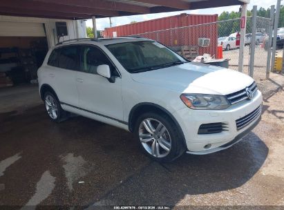 WVGEP9BP8DD011709 VOLKSWAGEN TOUAREG Photo 1