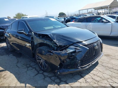 2022 Lexus ES350