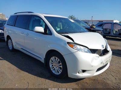 5TDYZ3DC4HS798395 Toyota Sienna 2017