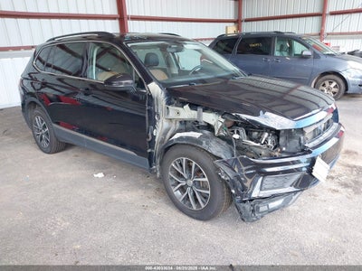3VV2B7AXXLM004244 Volkswagen Tiguan 2020