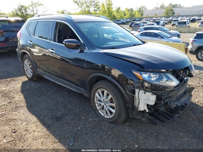 KNMAT2MV4HP583138 Nissan Rogue 2017