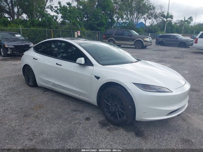 Transportlīdzekļa foto