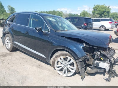 WA1LHAF70HD041467 Audi Q7 2017