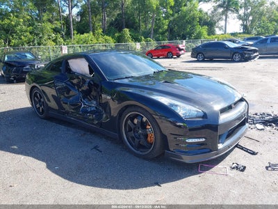 JN1AR5EF2DM260325 NISSAN GT-R Photo 1