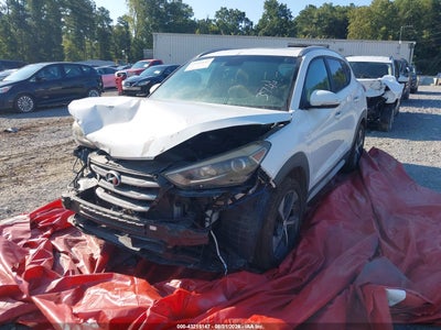 HYUNDAI TUCSON