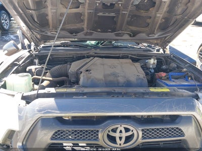 TOYOTA TACOMA