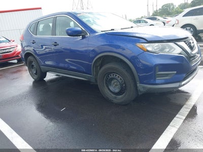 KNMAT2MT2HP561234 Nissan Rogue 2017
