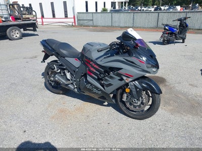 Crashed, Salvage & Used Kawasaki Motorcycles | IAA