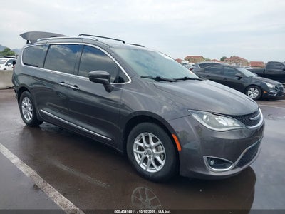 2C4RC1BG9LR149886 Chrysler Pacifica 2020