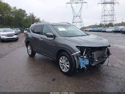 5N1AT2MV4JC810305 Nissan Rogue 2018