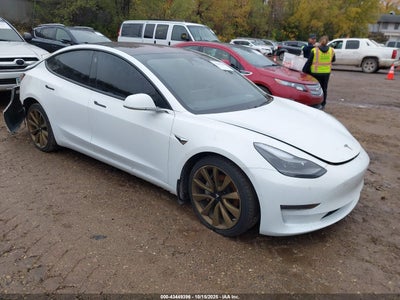 5YJ3E1EB4JF092294 Tesla Model 3 2018