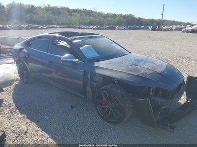 Transportlīdzekļa foto