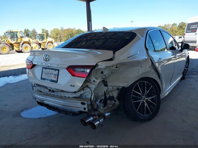 TOYOTA CAMRY