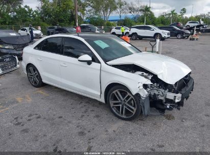 Transportlīdzekļa foto