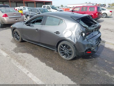 MAZDA MAZDA3