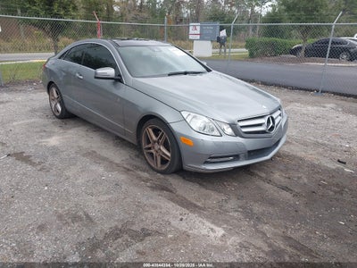 Transportlīdzekļa foto